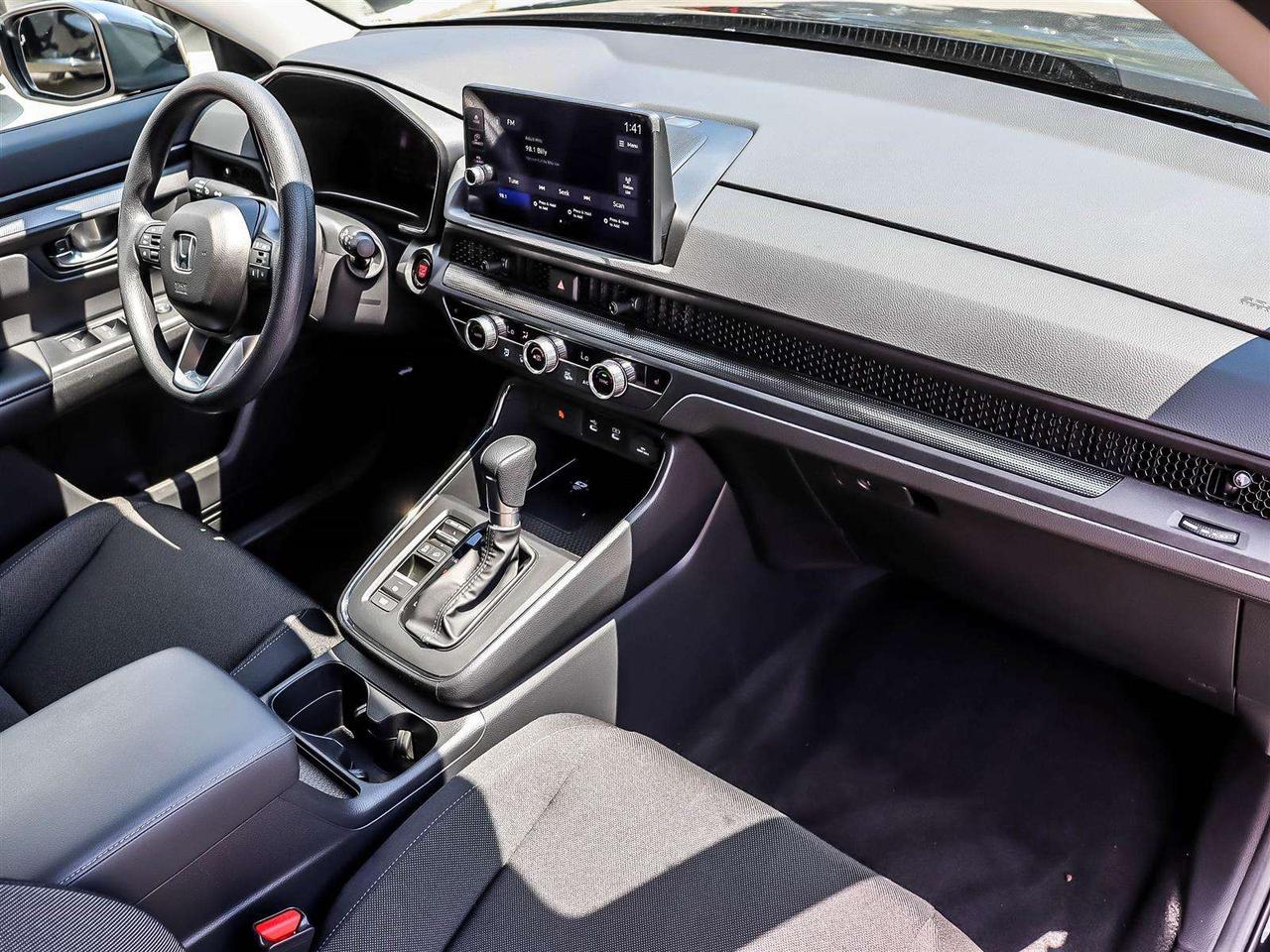 2026 Honda CR-V LX   CARPLAY   AWD   STARTER Photo