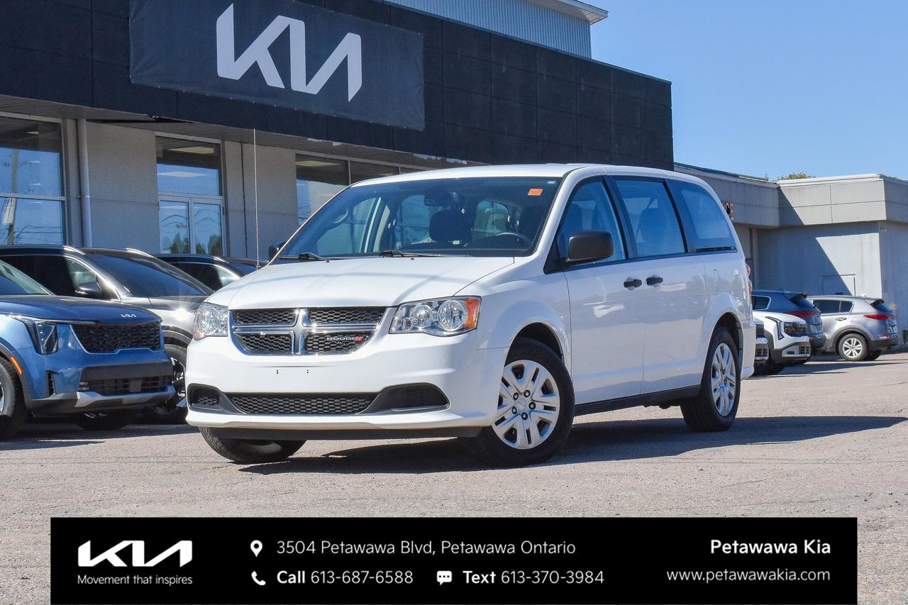 2018 Dodge Grand Caravan CVP/SXT Passenger Van Photo0