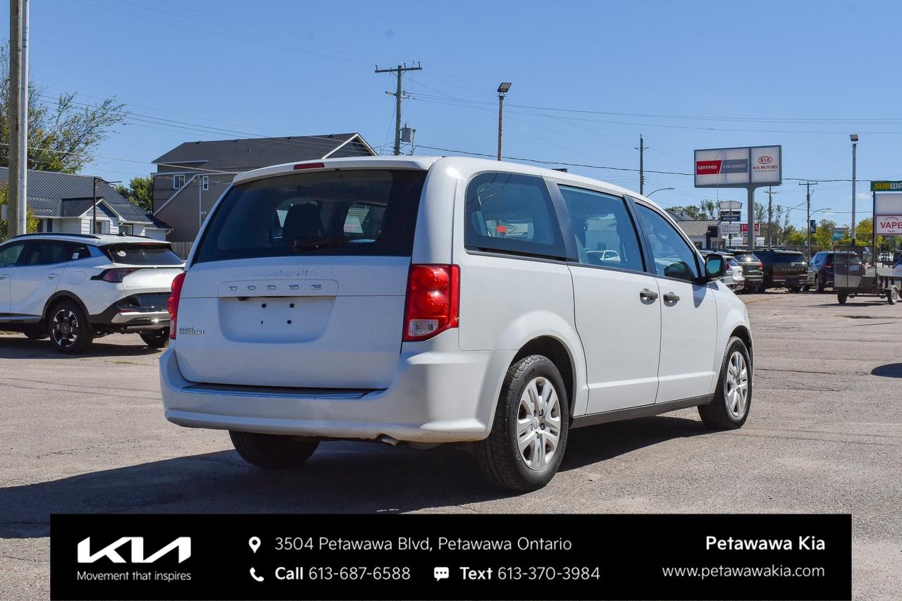 2018 Dodge Grand Caravan CVP/SXT Passenger Van Photo