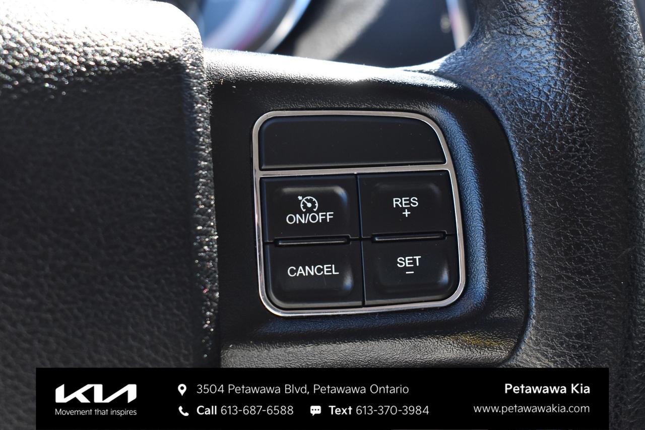2018 Dodge Grand Caravan CVP/SXT Passenger Van Photo