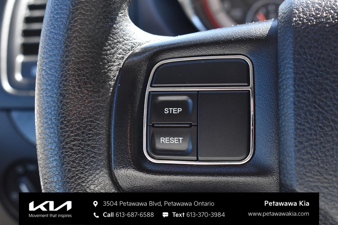 2018 Dodge Grand Caravan CVP/SXT Passenger Van Photo