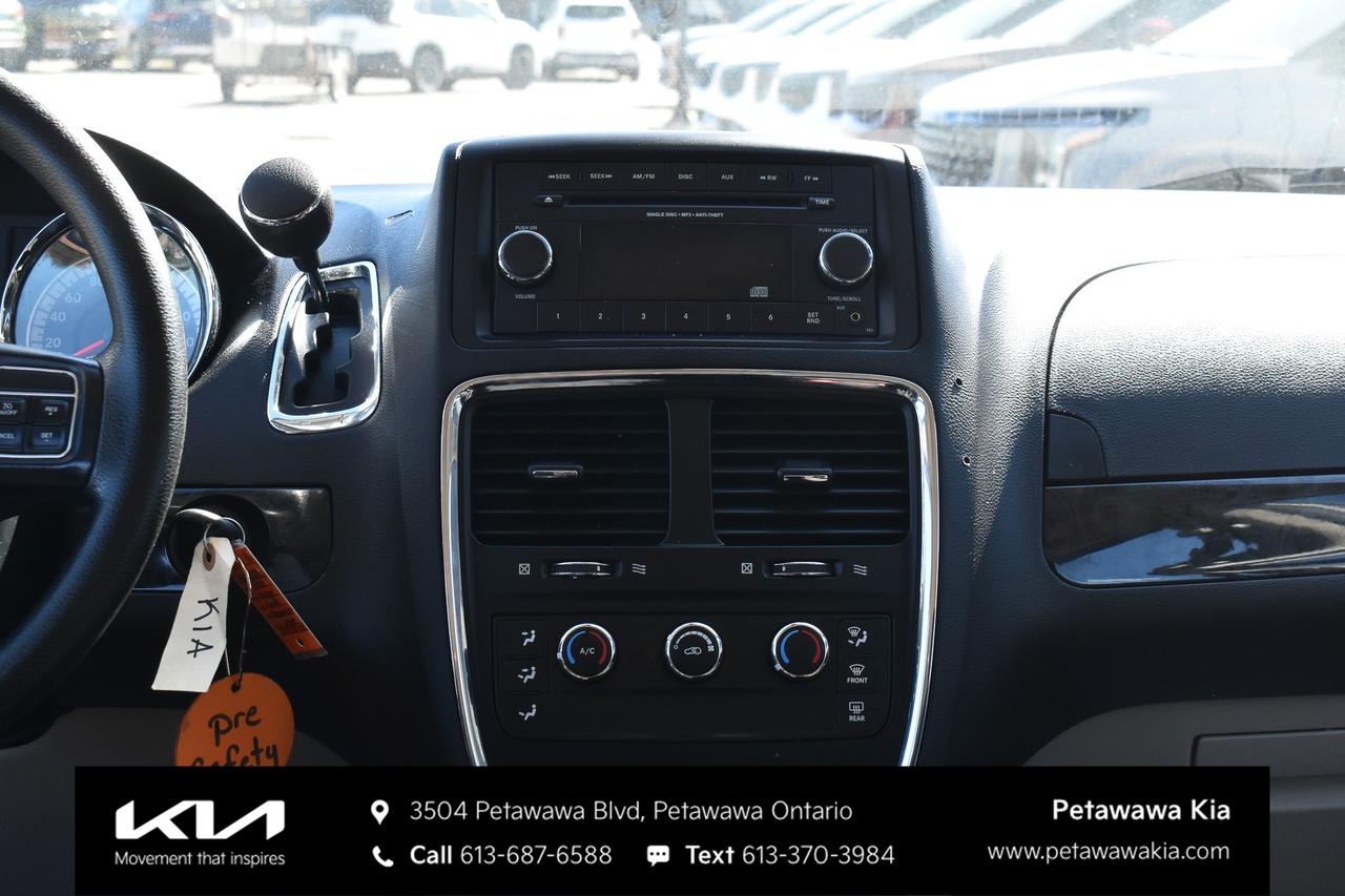 2018 Dodge Grand Caravan CVP/SXT Passenger Van Photo