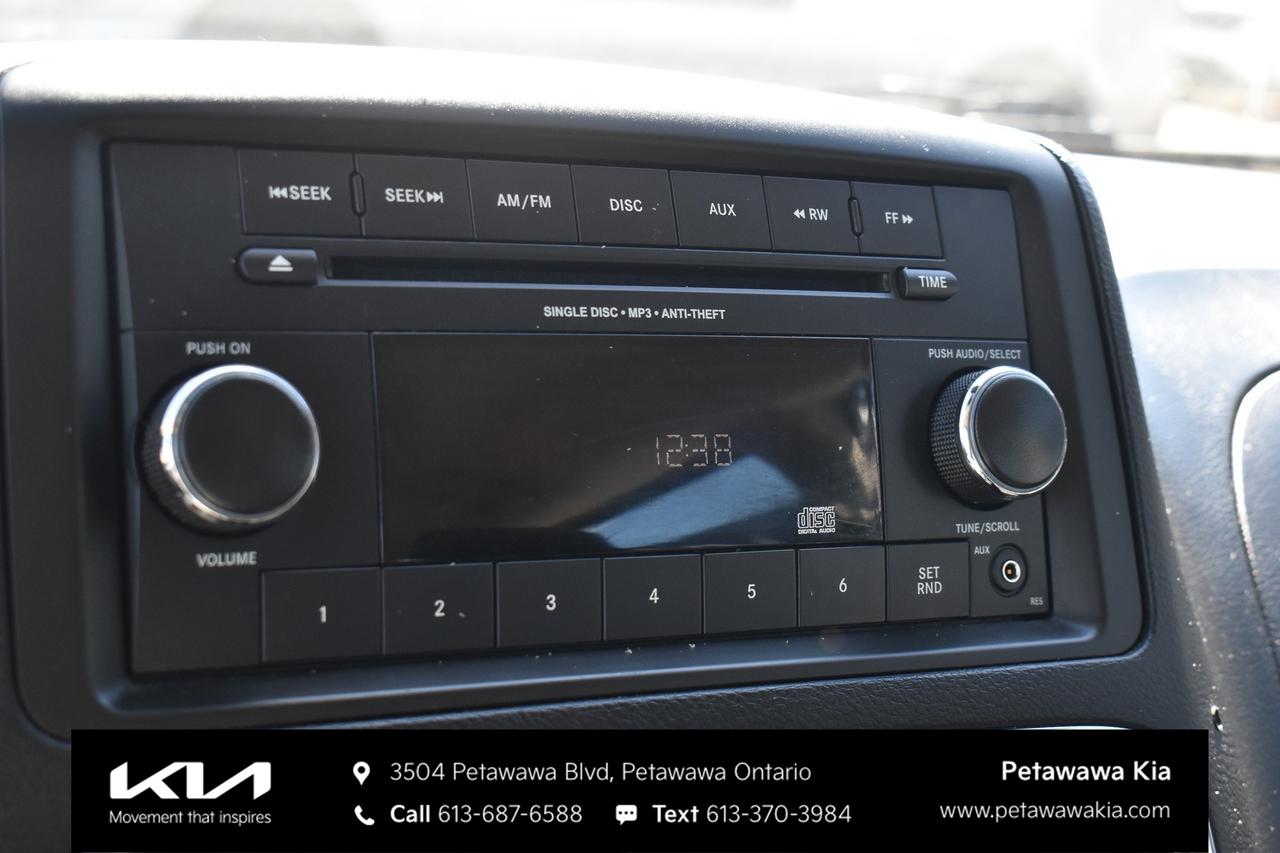 2018 Dodge Grand Caravan CVP/SXT Passenger Van Photo