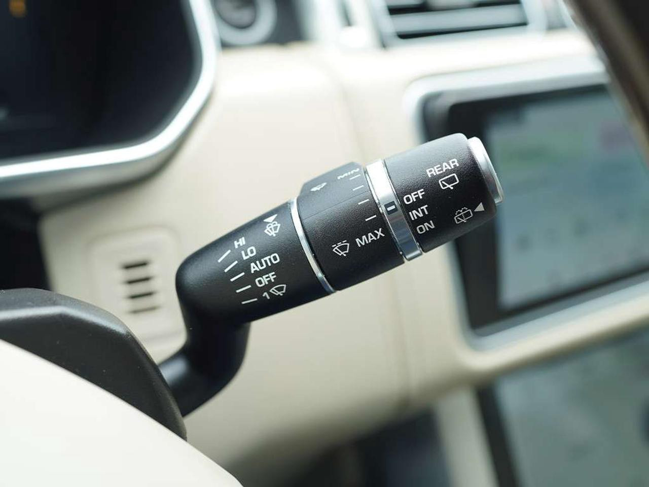 2020 Land Rover Range Rover P400e Autobiography Plug-in Hybrid Massage Seats Soft Close Headsup Display & Much More Photo
