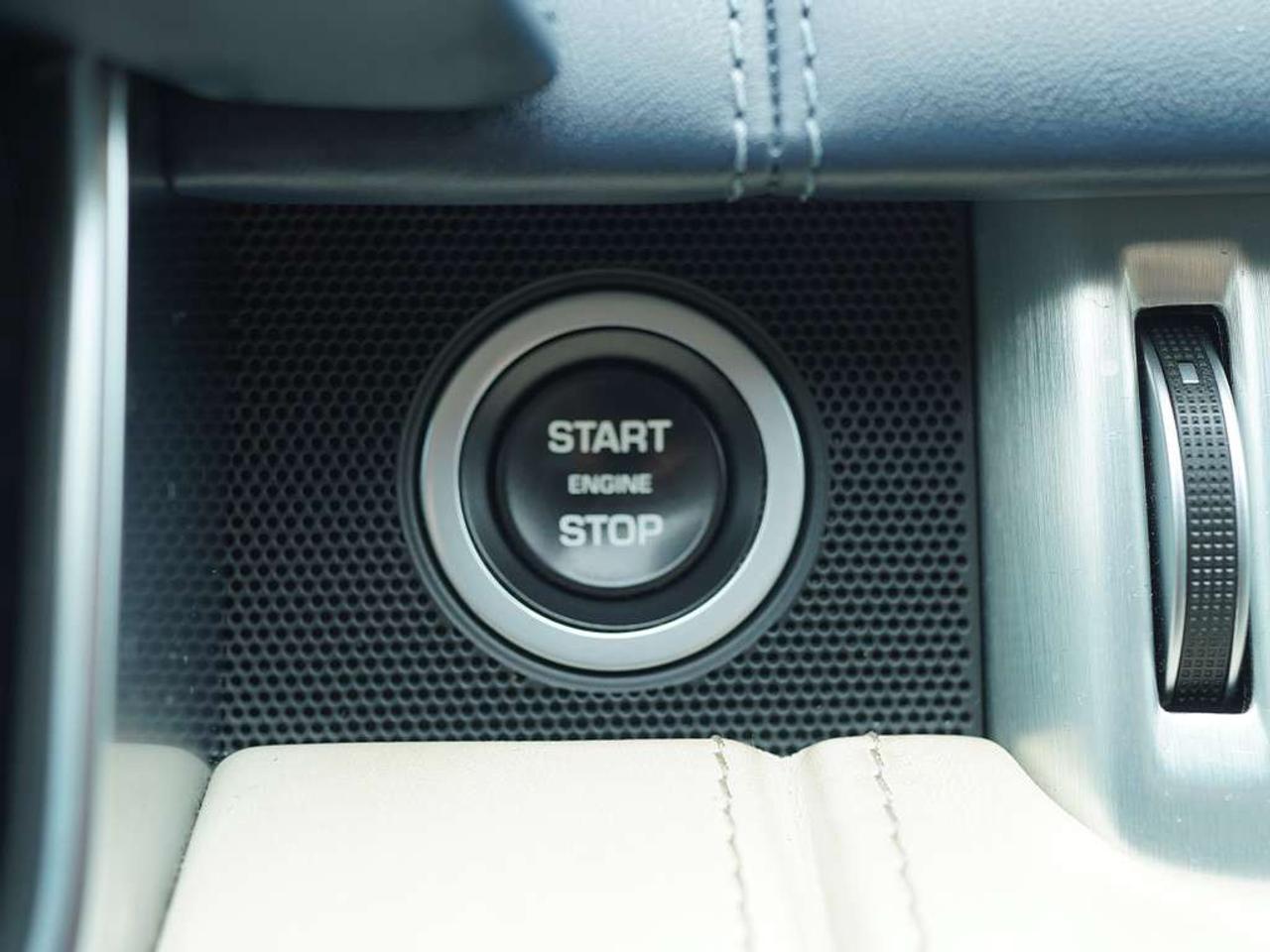 2020 Land Rover Range Rover P400e Autobiography Plug-in Hybrid Massage Seats Soft Close Headsup Display & Much More Photo