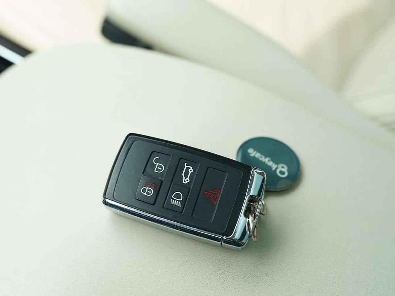 2020 Land Rover Range Rover P400e Autobiography Plug-in Hybrid Massage Seats Soft Close Headsup Display & Much More Photo