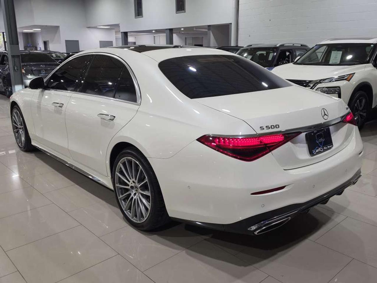 2021 Mercedes-Benz S-Class S 500 4MATIC AMG PKG MHEV Rear-Axle Steering NO ACCIDENT LOW KM CARBON FIBER TRIM DIAMOND STICH LEATHER INTERIOR Photo