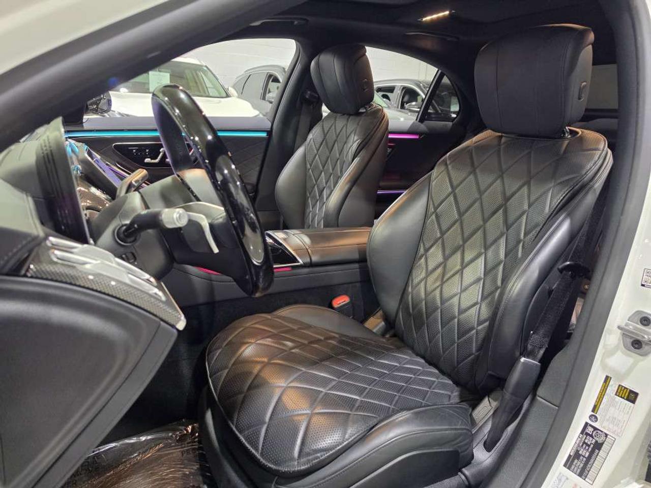 2021 Mercedes-Benz S-Class S 500 4MATIC AMG PKG MHEV Rear-Axle Steering NO ACCIDENT LOW KM CARBON FIBER TRIM DIAMOND STICH LEATHER INTERIOR Photo