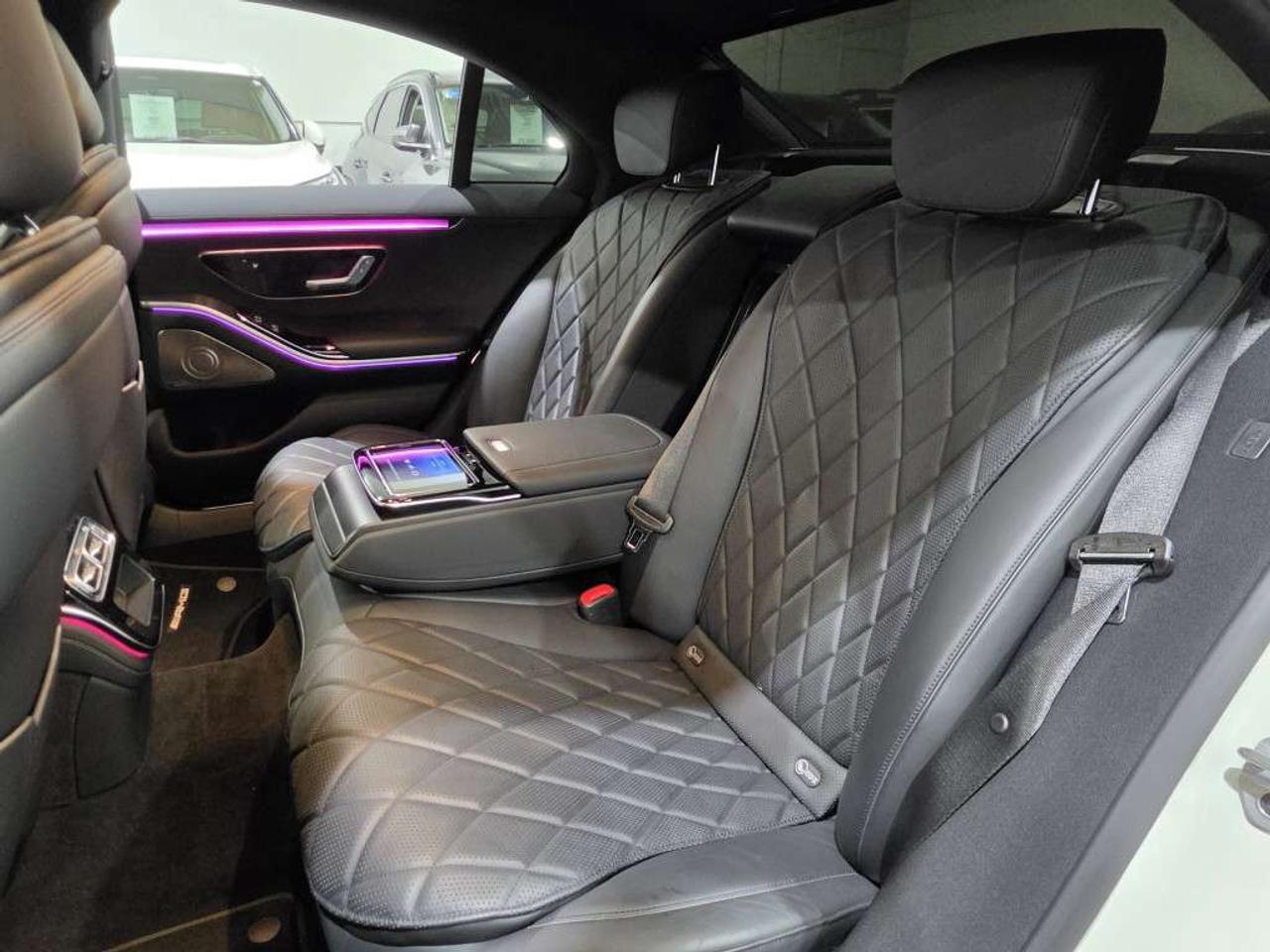 2021 Mercedes-Benz S-Class S 500 4MATIC AMG PKG MHEV Rear-Axle Steering NO ACCIDENT LOW KM CARBON FIBER TRIM DIAMOND STICH LEATHER INTERIOR Photo