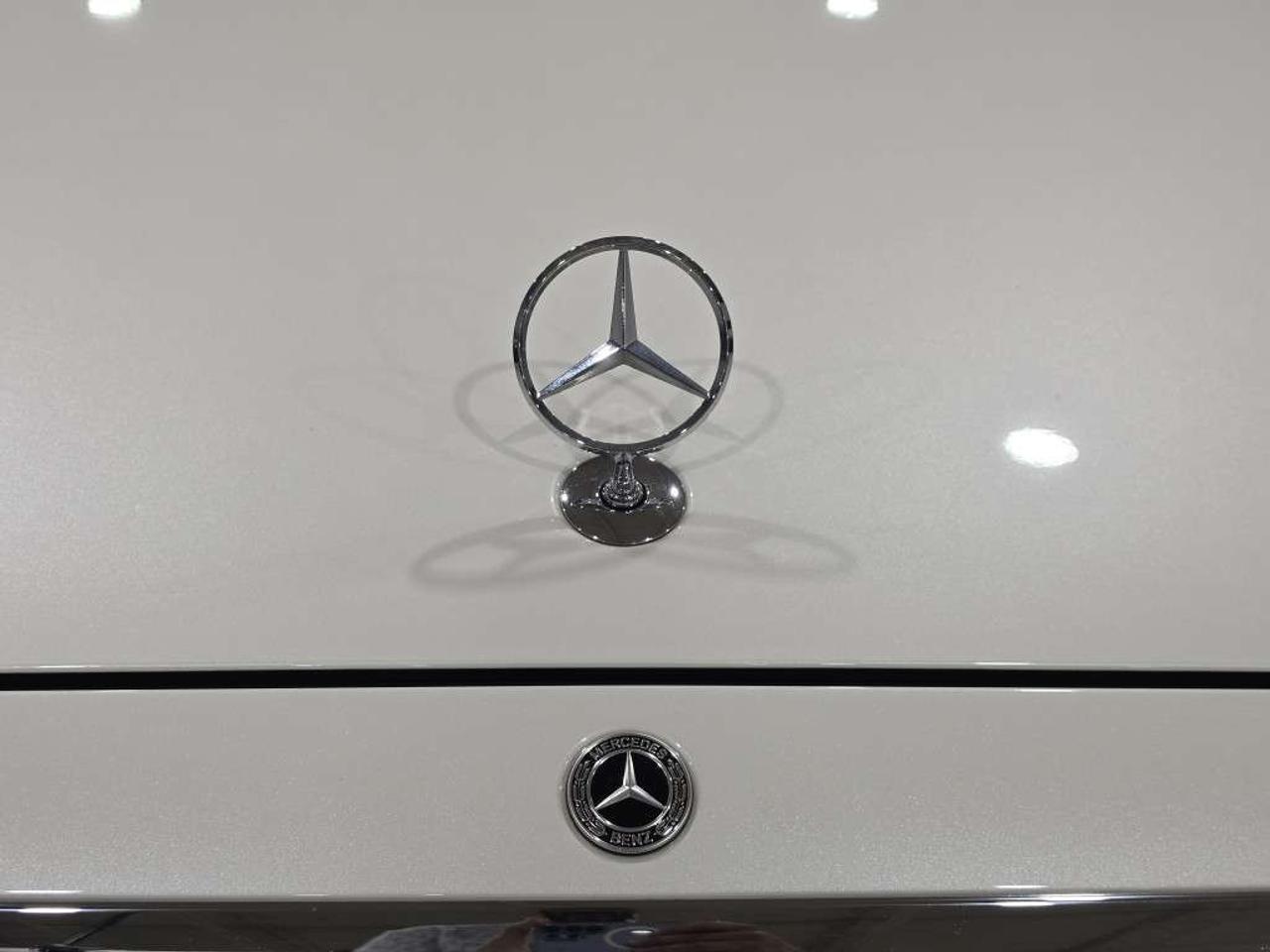 2021 Mercedes-Benz S-Class S 500 4MATIC AMG PKG MHEV Rear-Axle Steering NO ACCIDENT LOW KM CARBON FIBER TRIM DIAMOND STICH LEATHER INTERIOR Photo