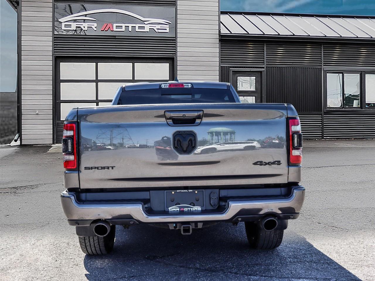 2024 RAM 1500 SPORT Photo4