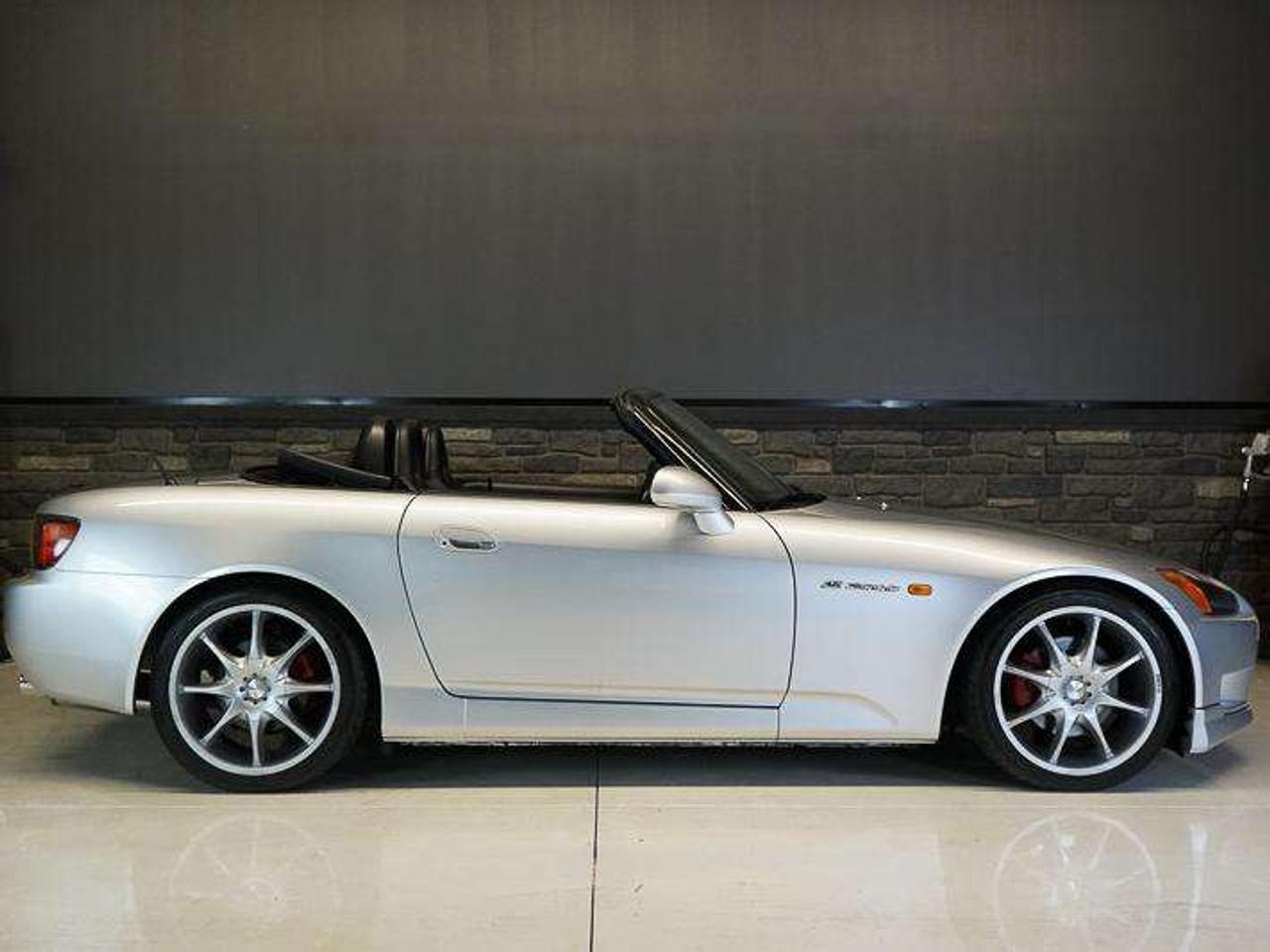 2002 Honda S 2000  Photo