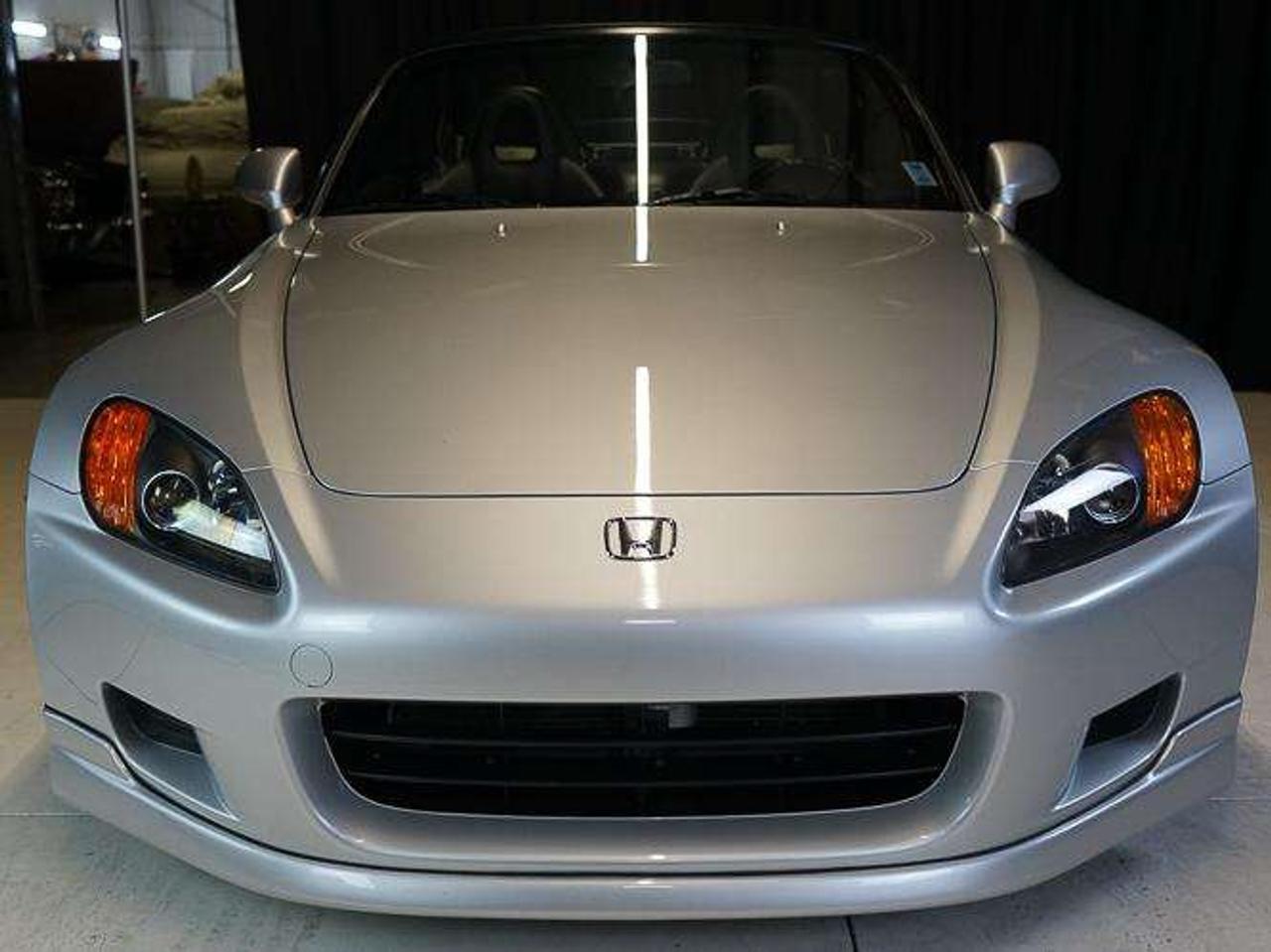 2002 Honda S 2000  Photo