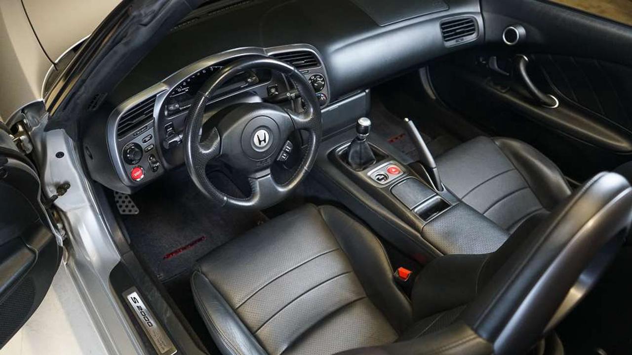2002 Honda S 2000  Photo