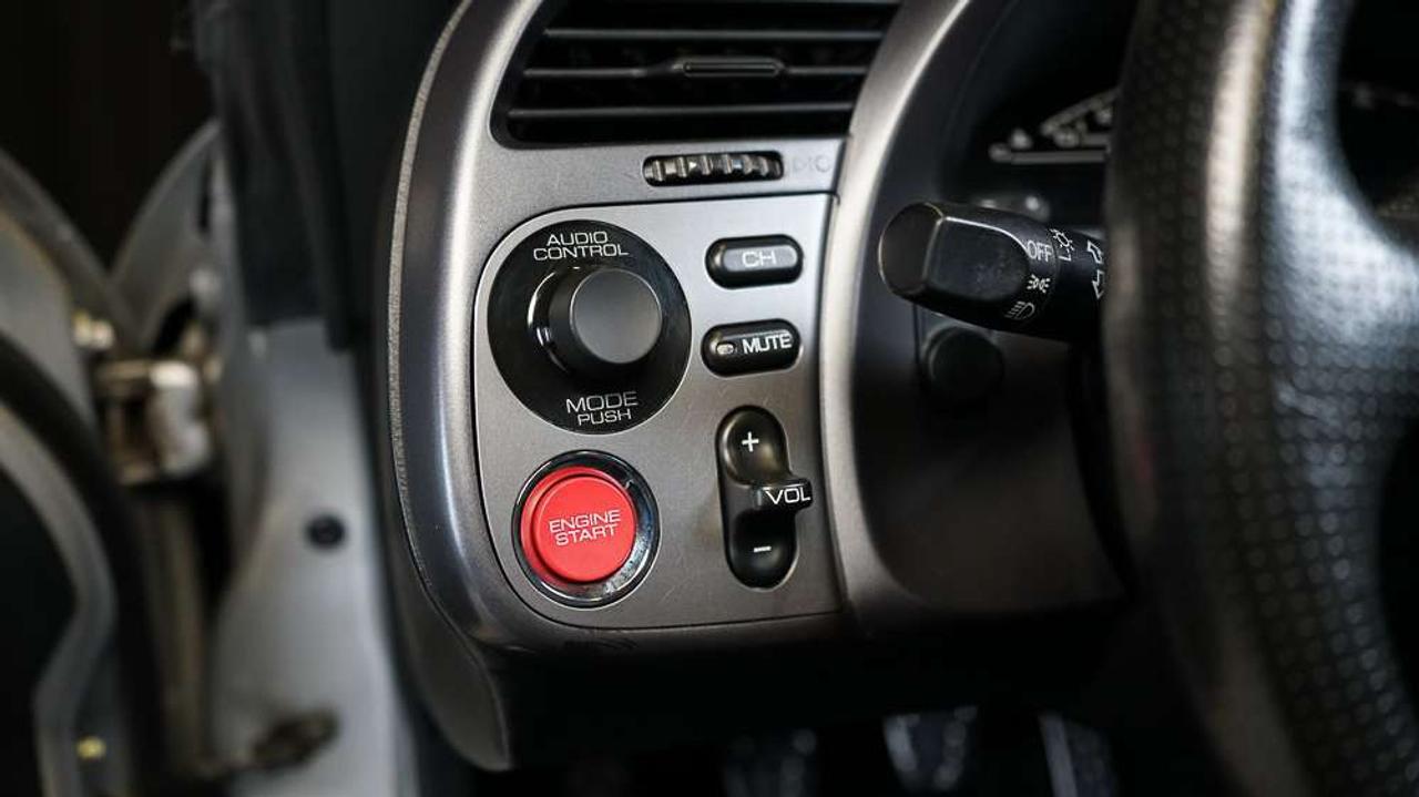2002 Honda S 2000  Photo