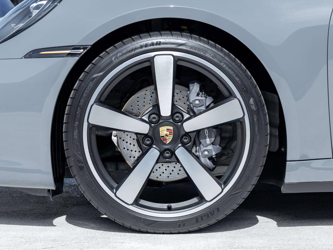 2023 Porsche 911 Sport Exhaust   Sport Chrono   Low KMS   CERTIFIED Photo