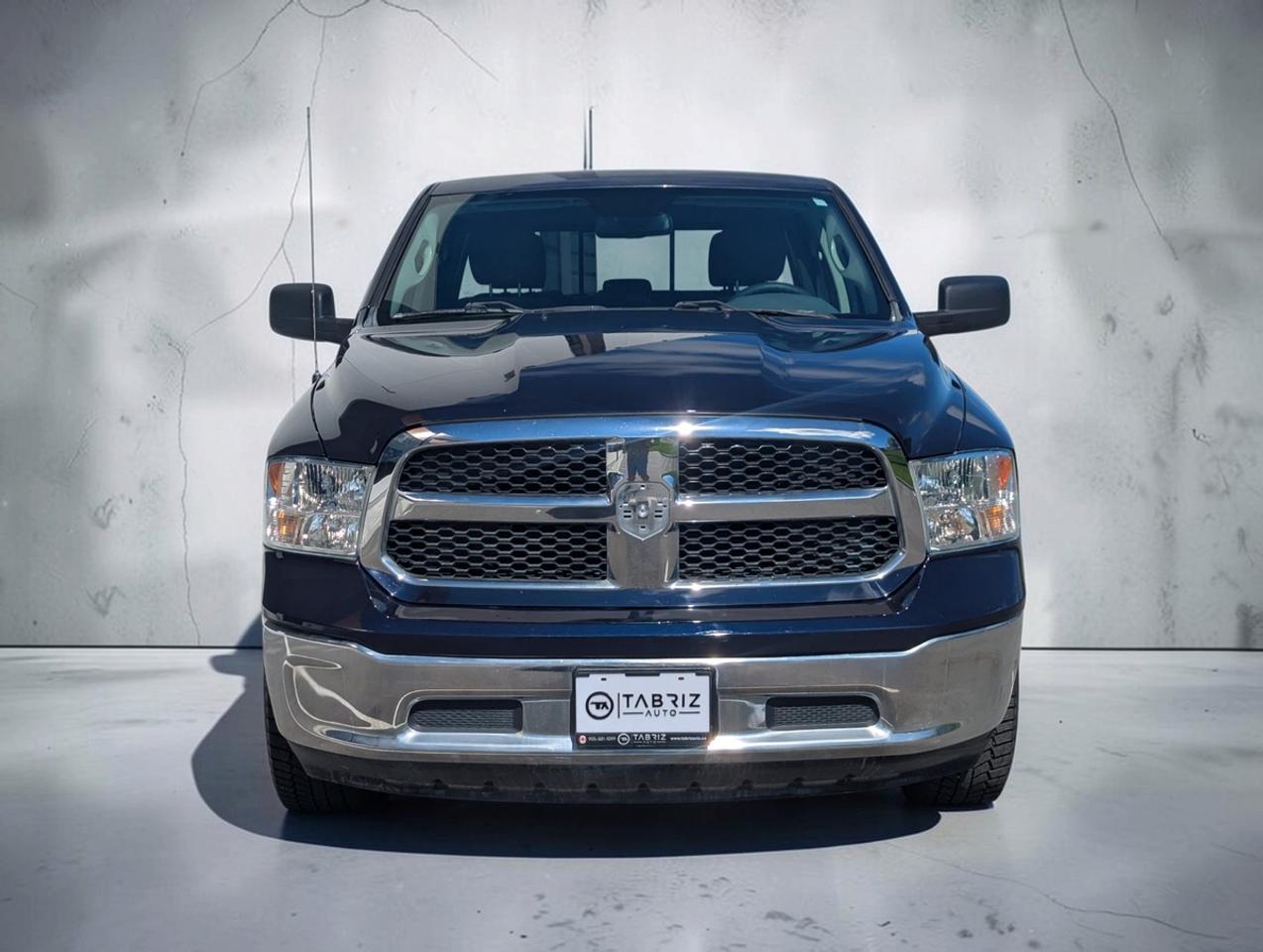 2016 RAM 1500 SLT/5.7 V8/CrewCab/HEMI/4WD Photo5
