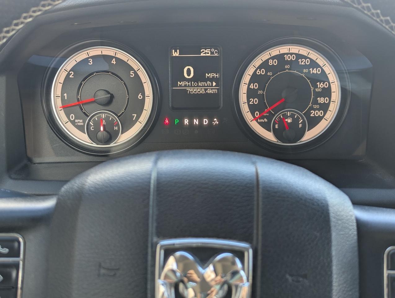 2016 RAM 1500 SLT/5.7 V8/CrewCab/HEMI/4WD Photo