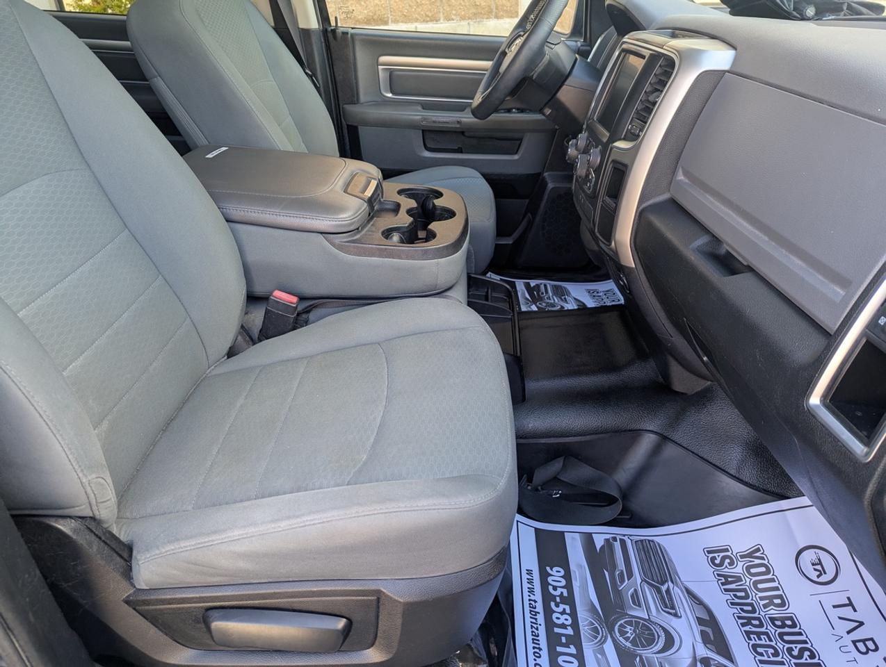 2016 RAM 1500 SLT/5.7 V8/CrewCab/HEMI/4WD Photo