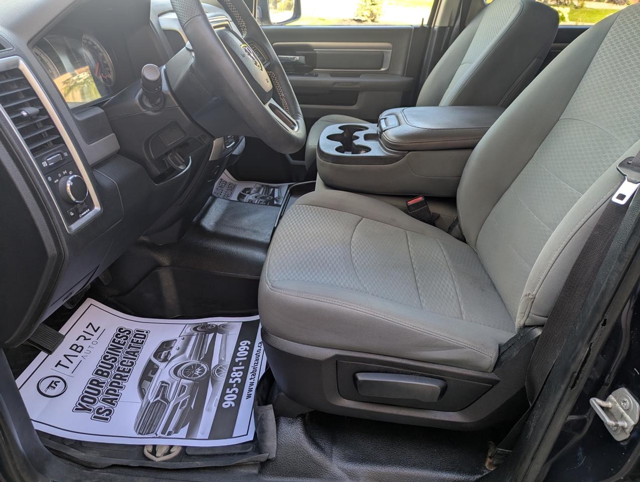 2016 RAM 1500 SLT/5.7 V8/CrewCab/HEMI/4WD Photo