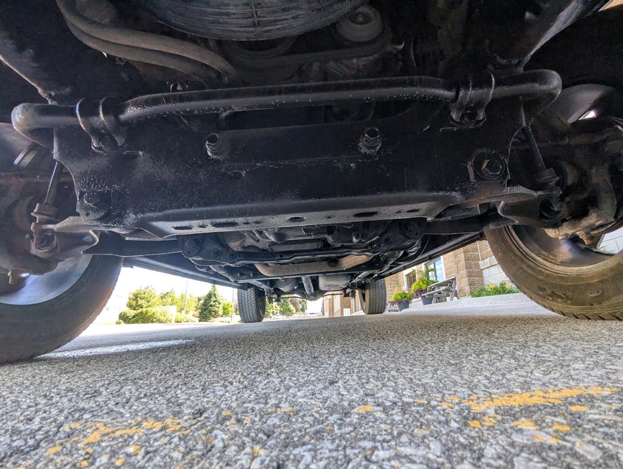 2016 RAM 1500 SLT/5.7 V8/CrewCab/HEMI/4WD Photo