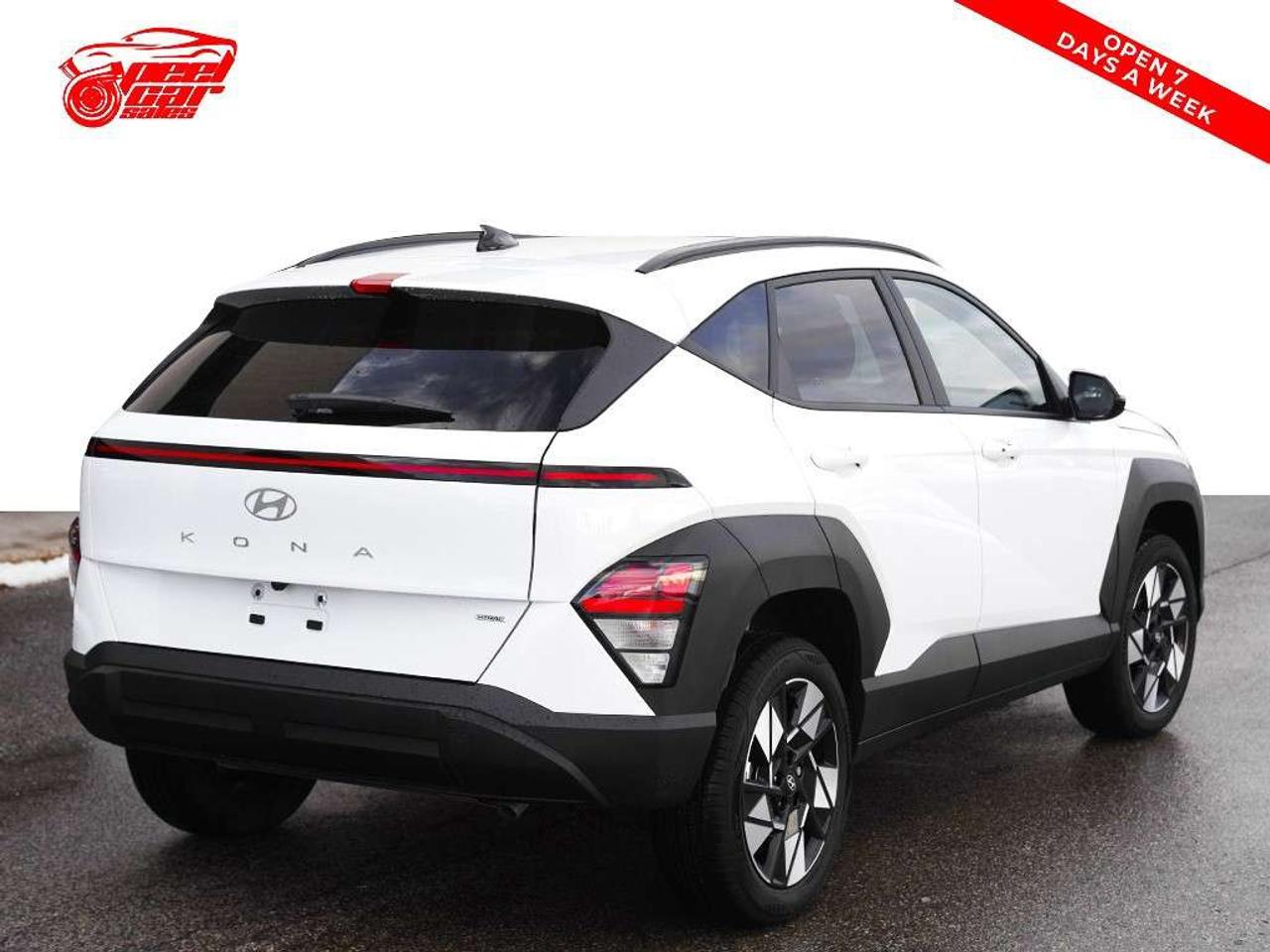 2026 Hyundai KONA Preferred AWD Lane Departure Front Collision Mitigation Remote Start BSM. Photo2
