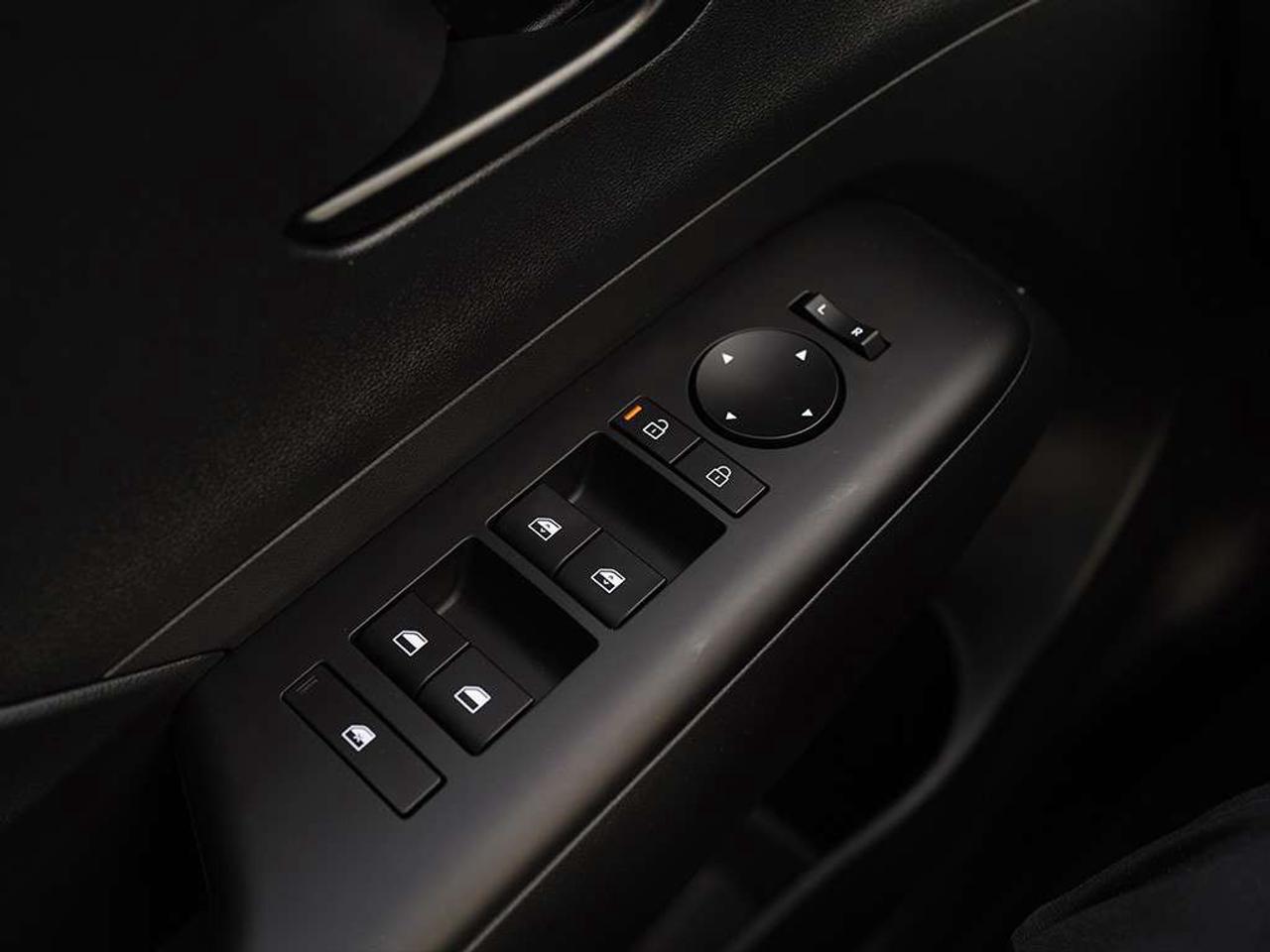2026 Hyundai KONA Preferred AWD Lane Departure Front Collision Mitigation Remote Start BSM. Photo