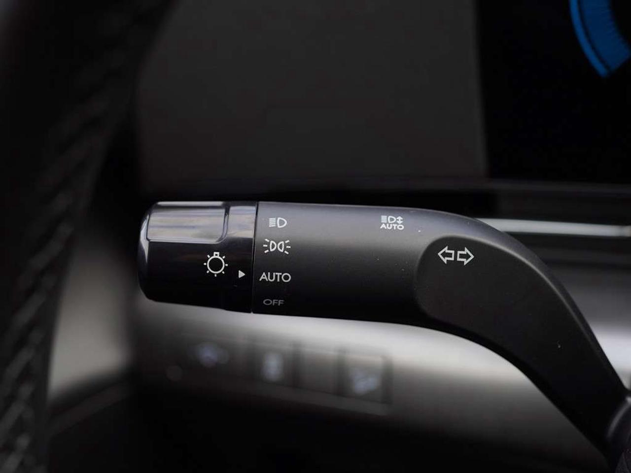 2026 Hyundai KONA Preferred AWD Lane Departure Front Collision Mitigation Remote Start BSM. Photo