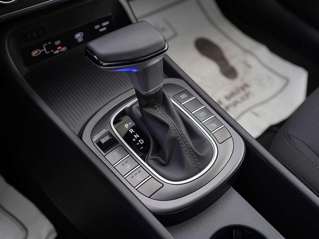 2026 Hyundai KONA Preferred AWD Lane Departure Front Collision Mitigation Remote Start BSM. Photo