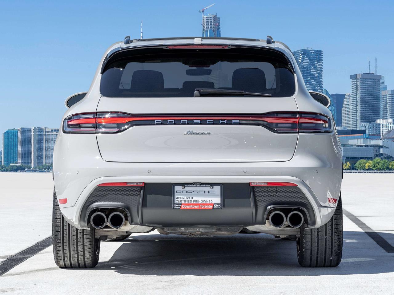 2023 Porsche Macan Chalk Colour   20" Wheels   Adaptive Cruise Photo