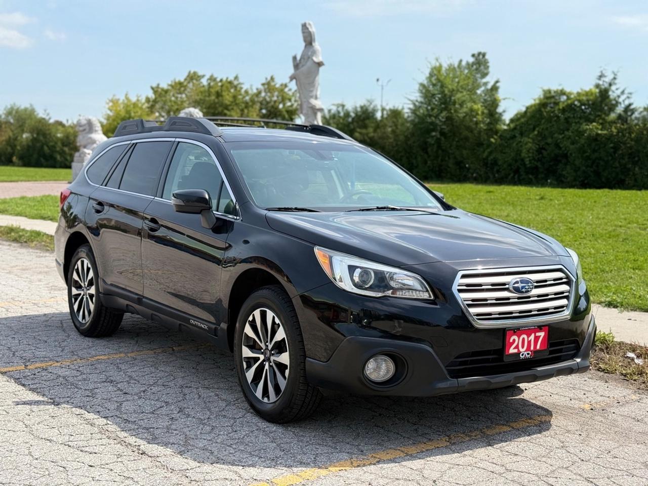 2017 Subaru Outback Limited w/Tech Pkg Photo