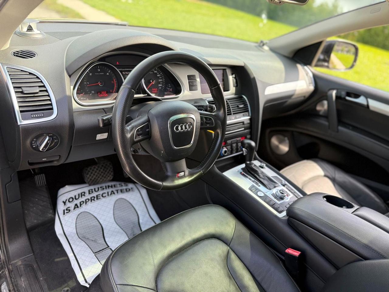 2011 Audi Q7 Premium Plus Photo