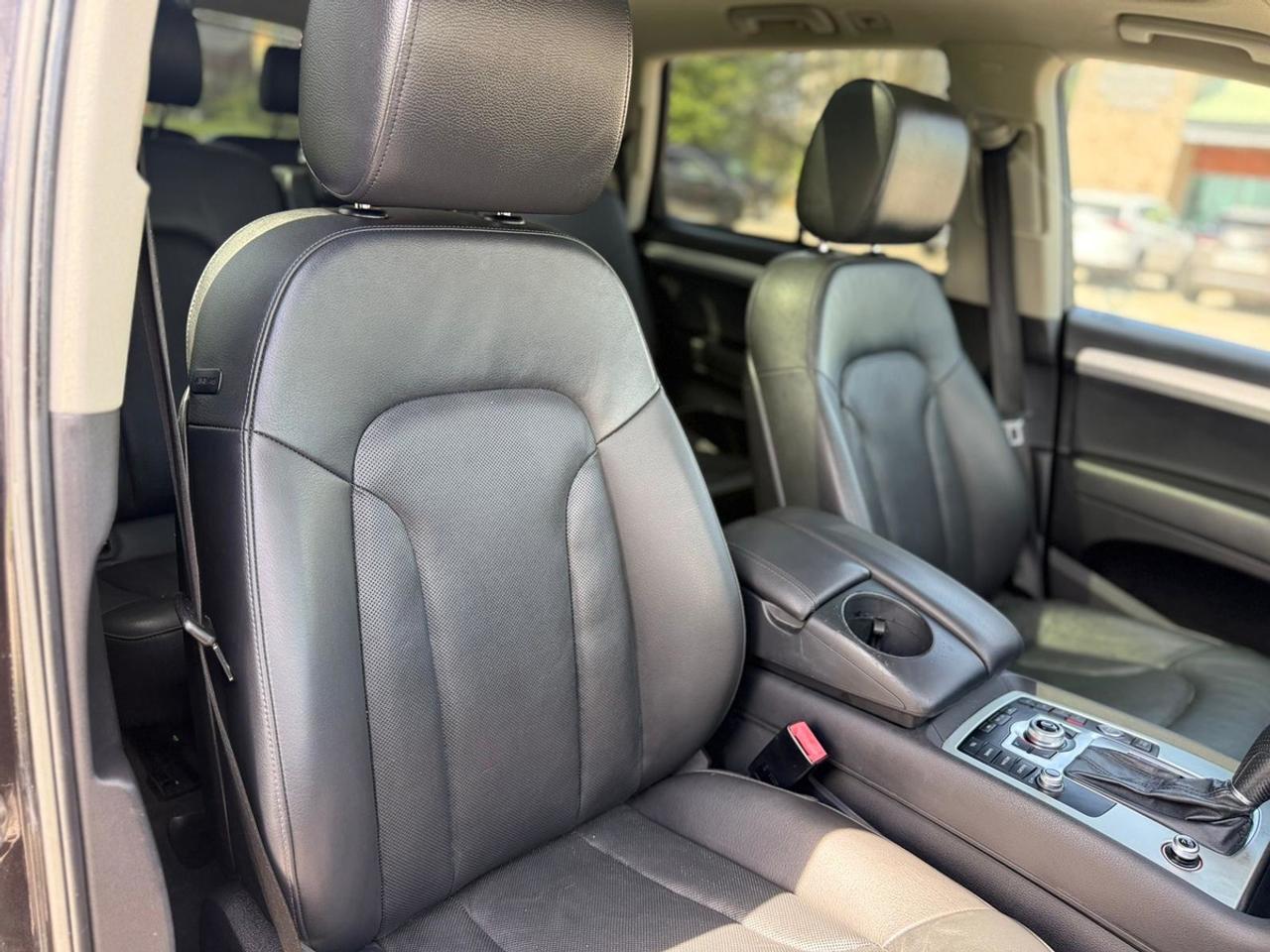 2011 Audi Q7 Premium Plus Photo