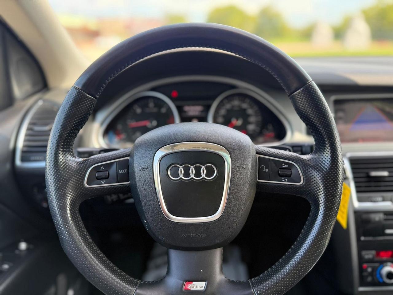 2011 Audi Q7 Premium Plus Photo