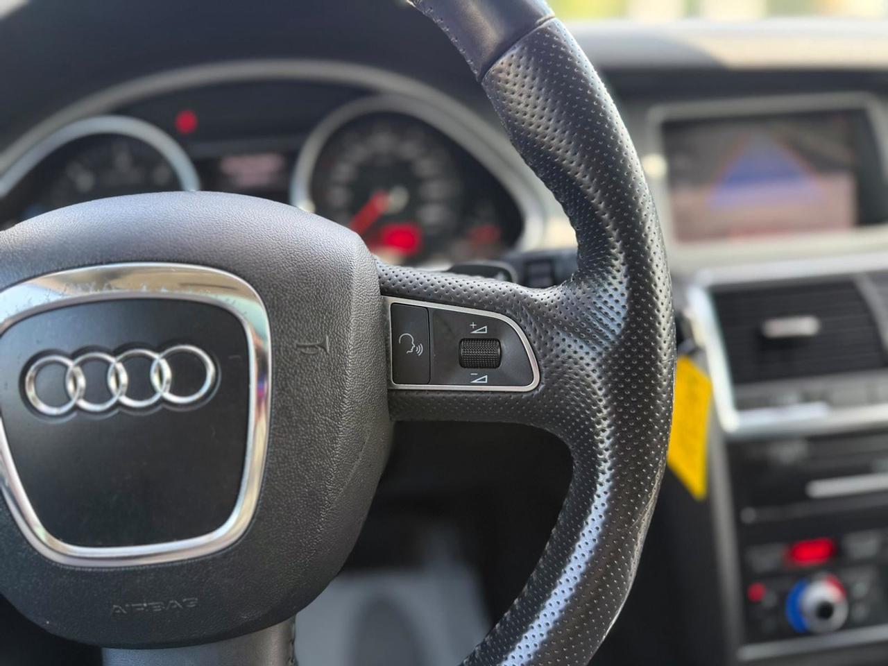 2011 Audi Q7 Premium Plus Photo
