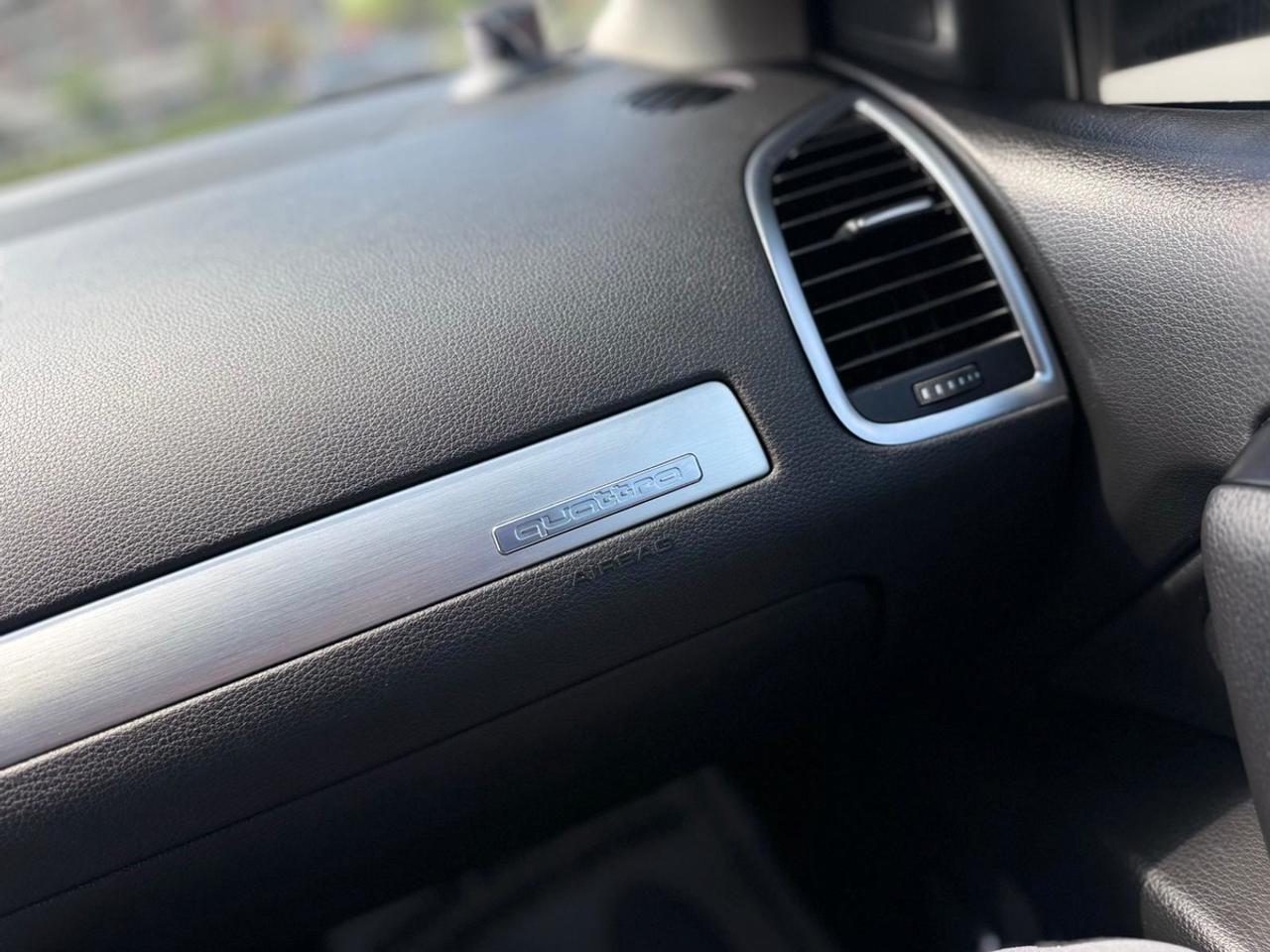 2011 Audi Q7 Premium Plus Photo