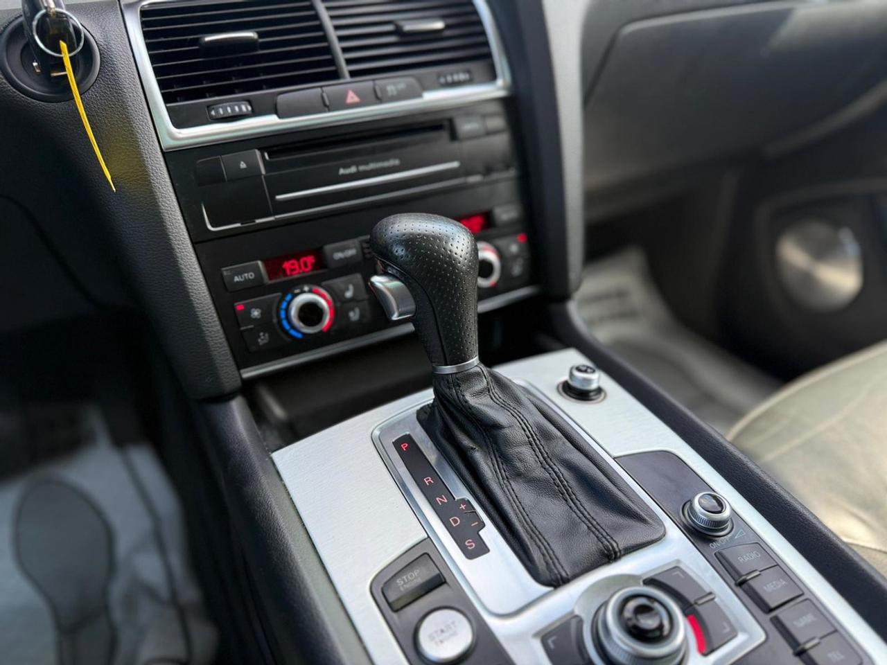 2011 Audi Q7 Premium Plus Photo