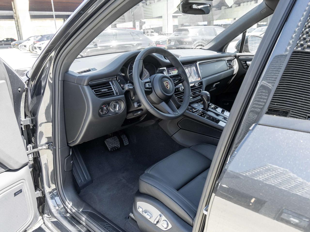 2025 Porsche Macan Includes 2yr Porsche Certified Warranty Photo