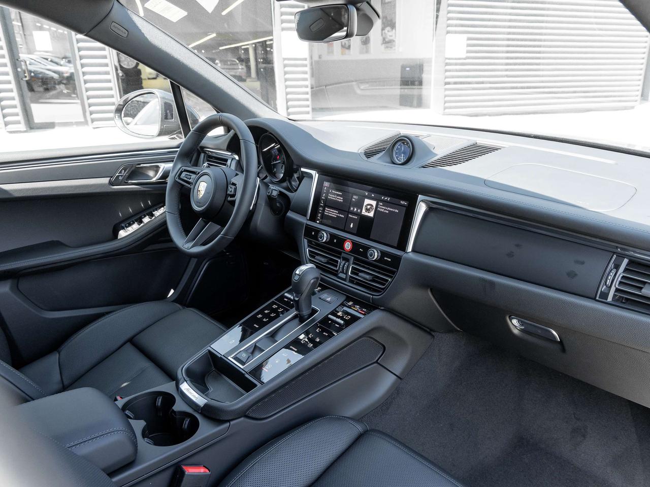 2025 Porsche Macan Includes 2yr Porsche Certified Warranty Photo