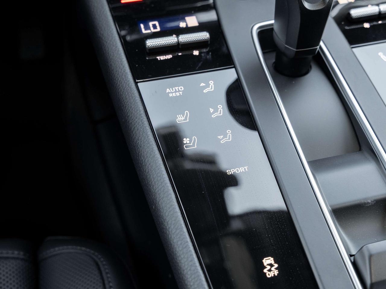 2025 Porsche Macan Includes 2yr Porsche Certified Warranty Photo