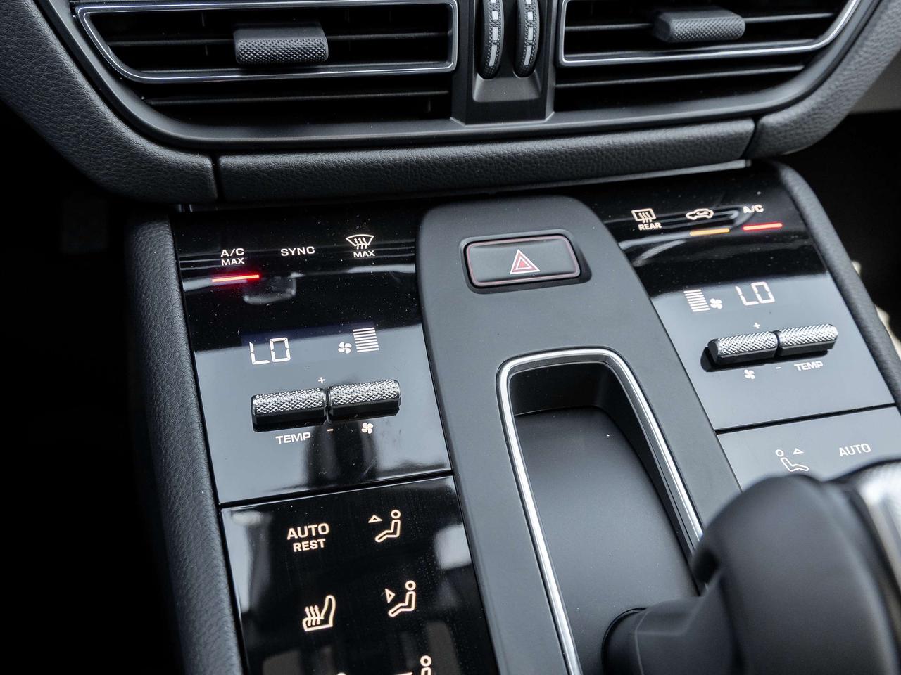 2025 Porsche Macan Includes 2yr Porsche Certified Warranty Photo