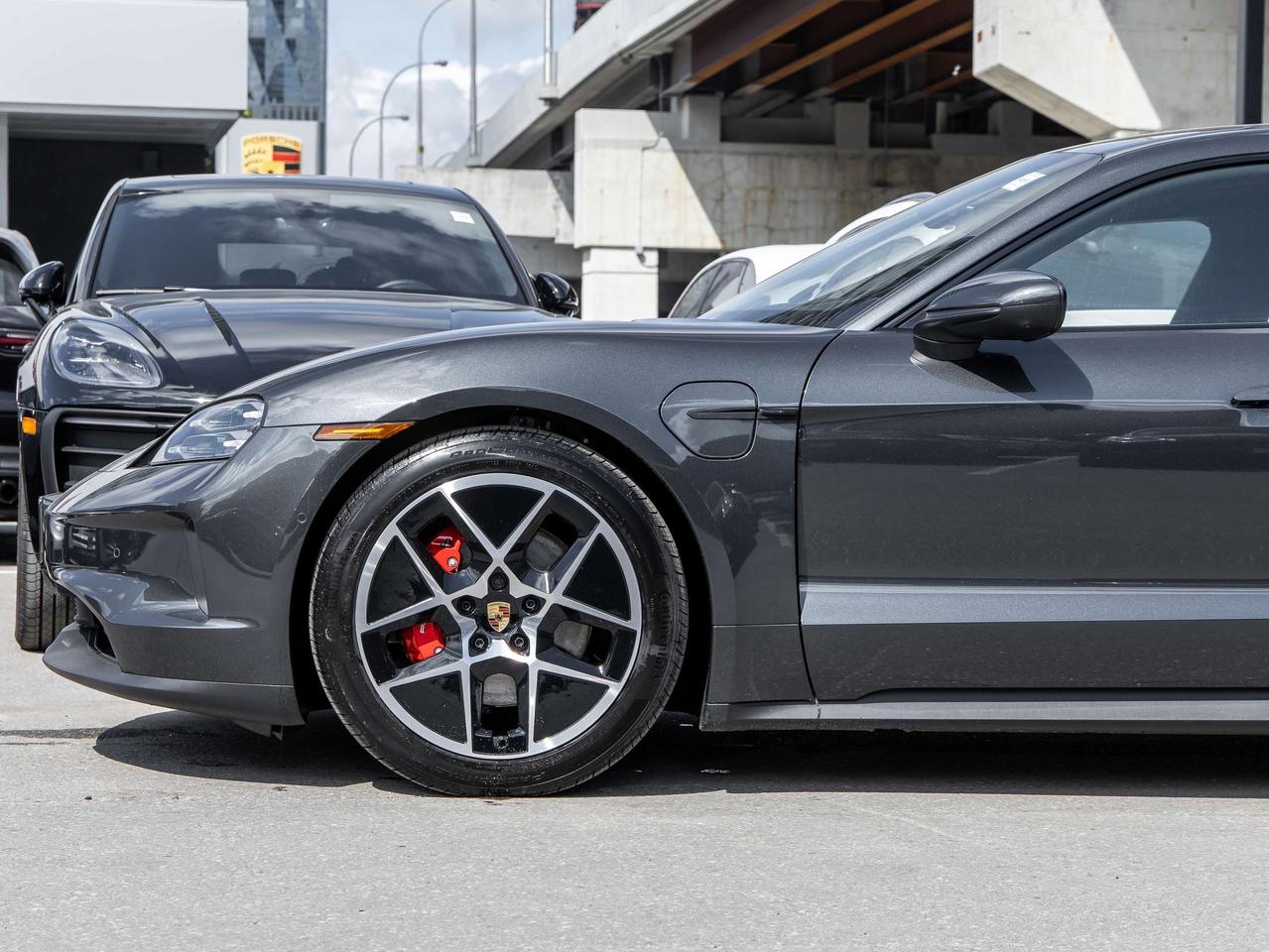 2025 Porsche Taycan 4S AWD Photo