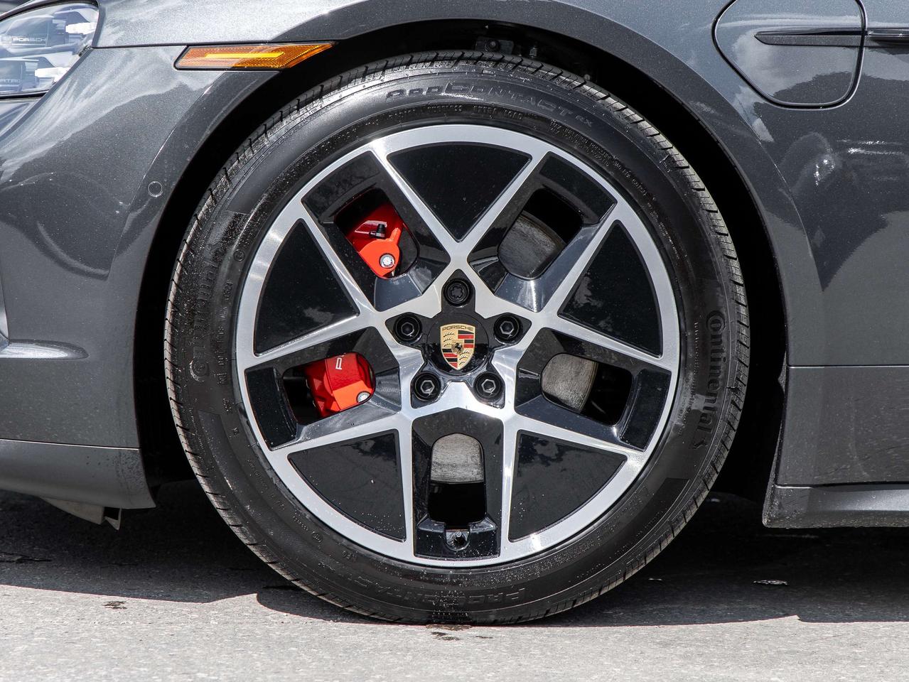 2025 Porsche Taycan 4S AWD Photo