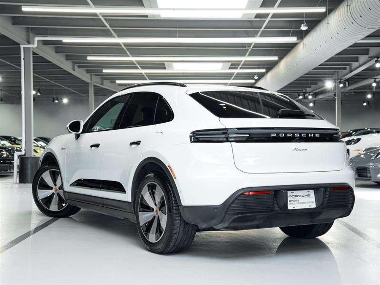 2025 Porsche Macan Electric RWD Photo