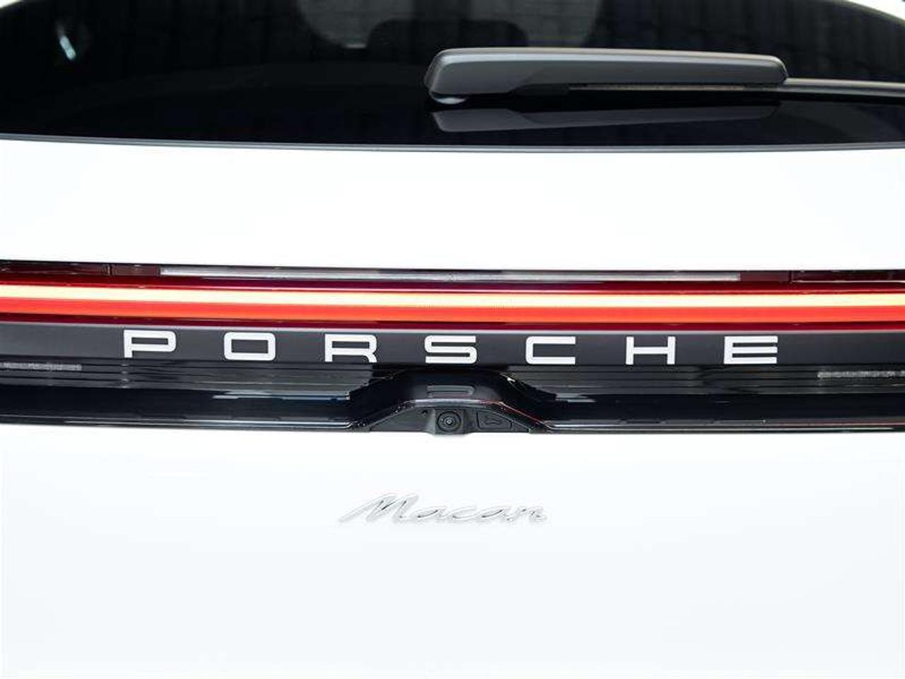 2025 Porsche Macan Electric RWD Photo