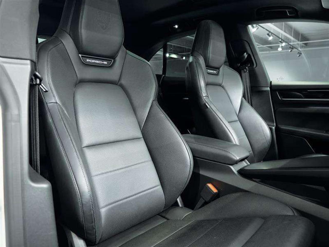 2025 Porsche Macan Electric RWD Photo