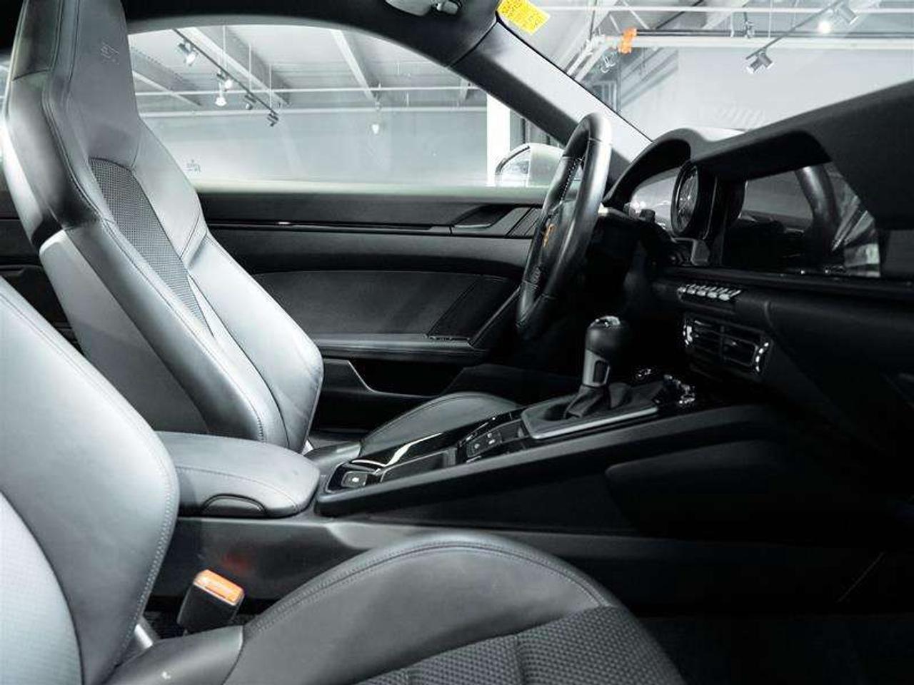 2023 Porsche 911 Carrera T Coupe Photo