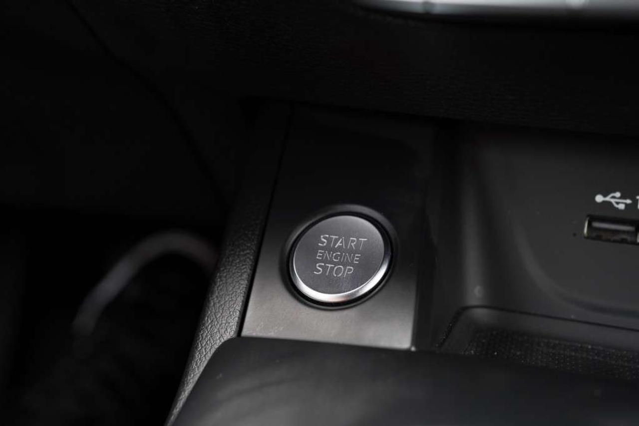 2024 Audi A4 45 Komfort Paddle Shifters Adaptive Cruise Control BSM. Photo