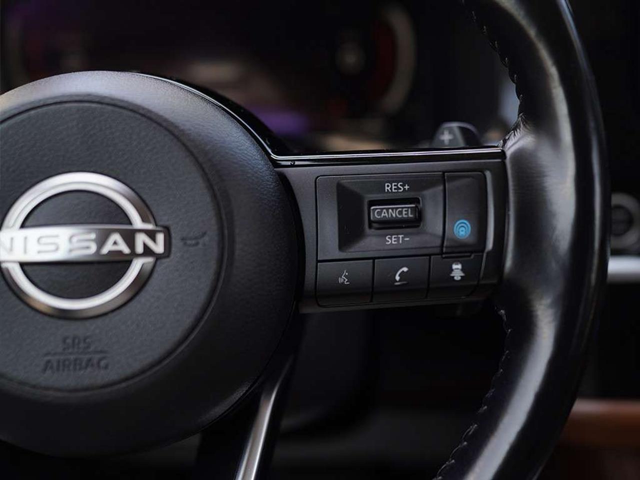 2022 Nissan Pathfinder Platinum AWD Panoroof Leather Seats Tow Tire Set Heads Up Display Photo