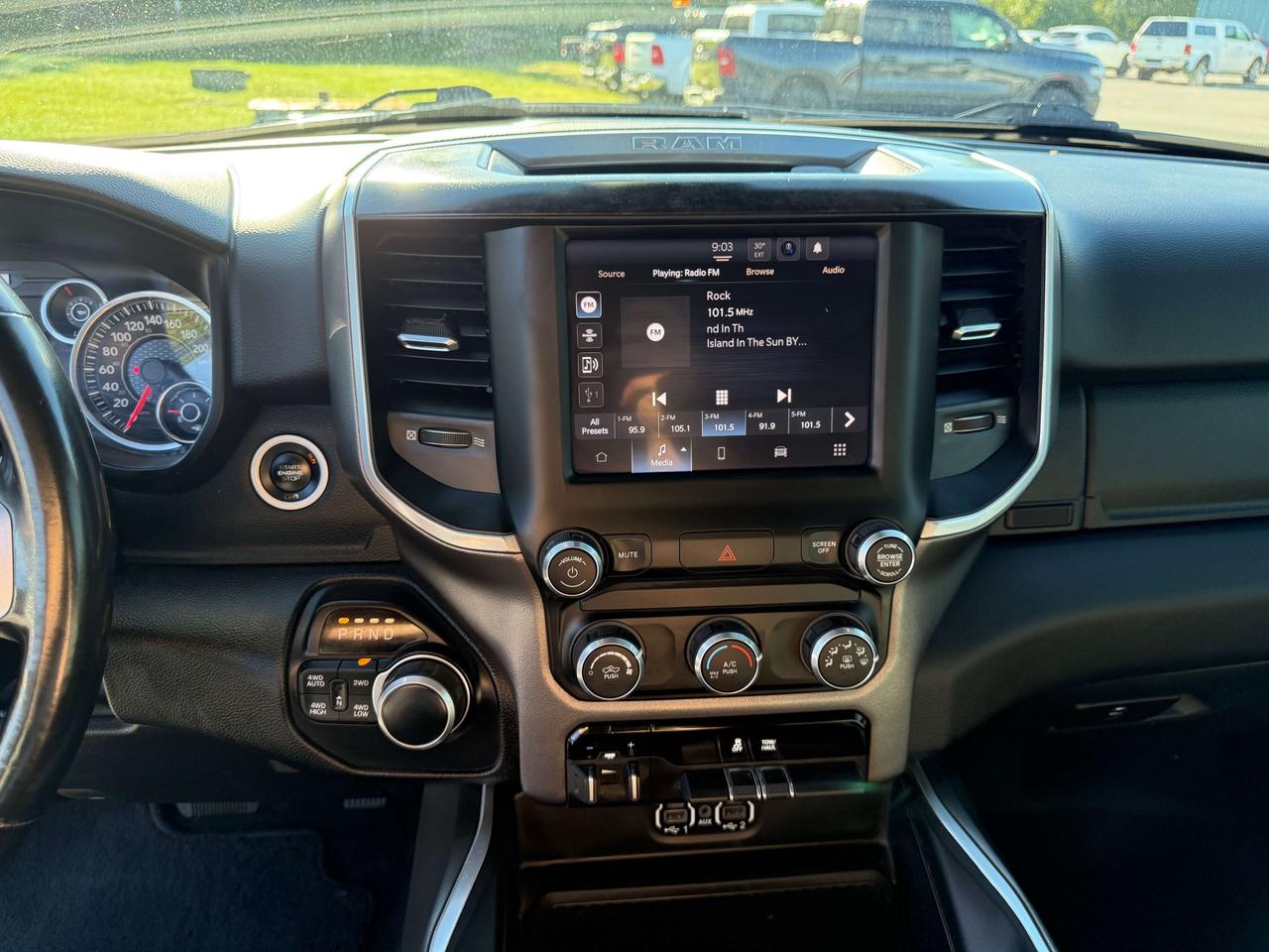 2022 RAM 1500 Big Horn - tow pkg - cruise control Photo